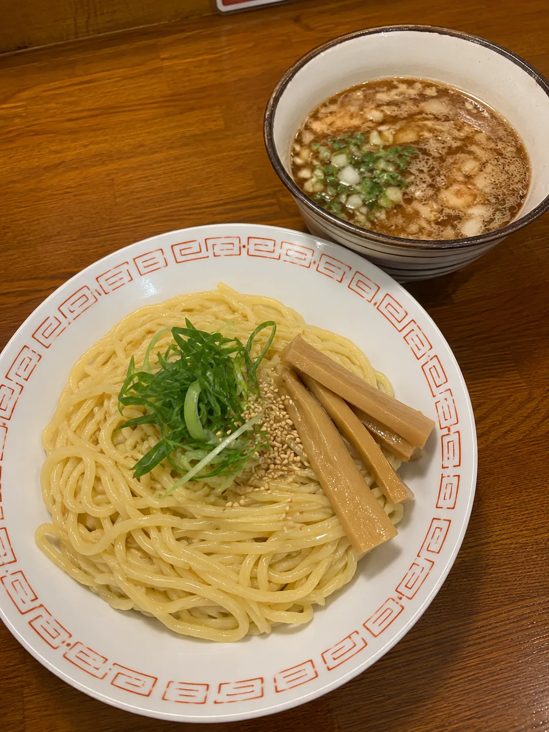 牡蠣出汁醤油つけそば